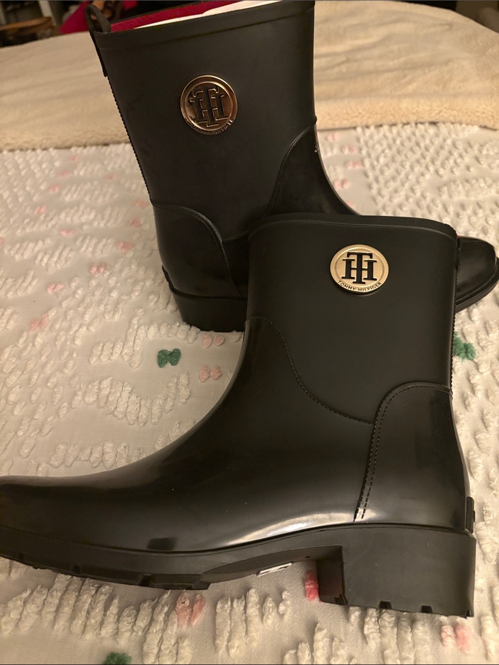 Tommy Hilfiger Black Short Rain Boots with Gold Logo Medallions